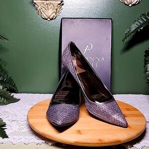 Silver Heels Size 9.5 Glitter Glitter